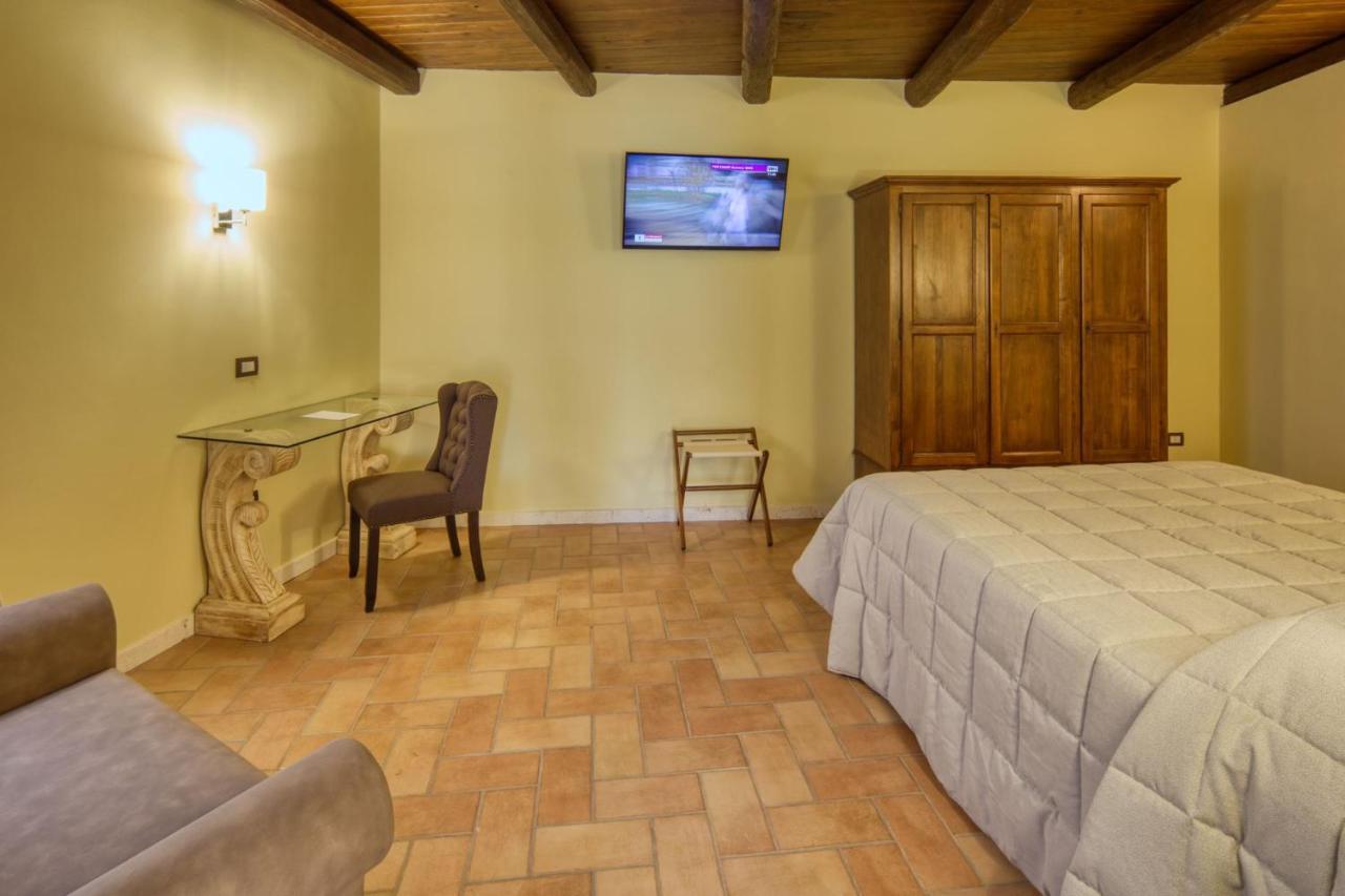 Borgo Incantato Spoleto Pompagnano エクステリア 写真